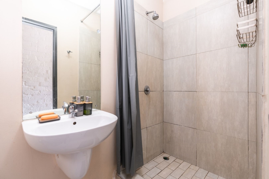 1 Bedroom Property for Sale in Brooklyn Western Cape